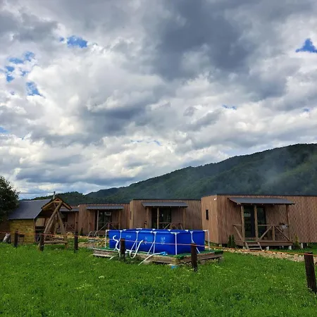 Holiday home Rest гори 360 чан форель харчування Sheshory